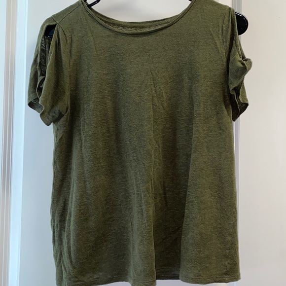 Olive green shirt - Picture 1 of 3